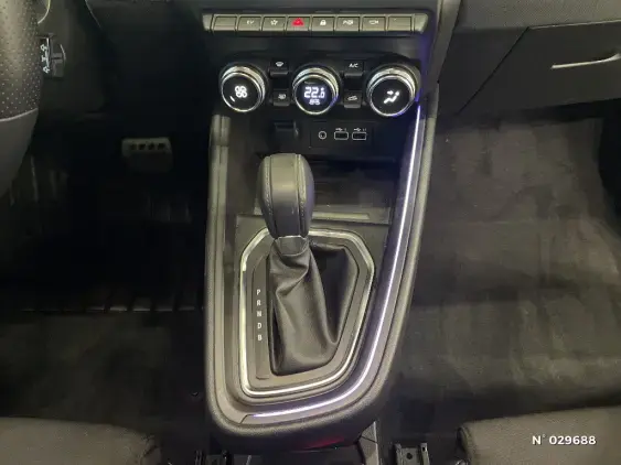 RENAULT CLIO V - voiture d'occasion - Photo 34