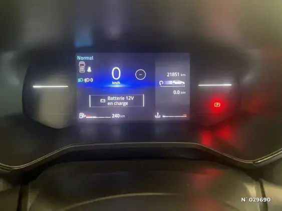 RENAULT CLIO V - voiture d'occasion - Photo 12