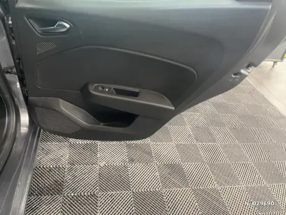 RENAULT CLIO V - voiture d'occasion - Photo 33