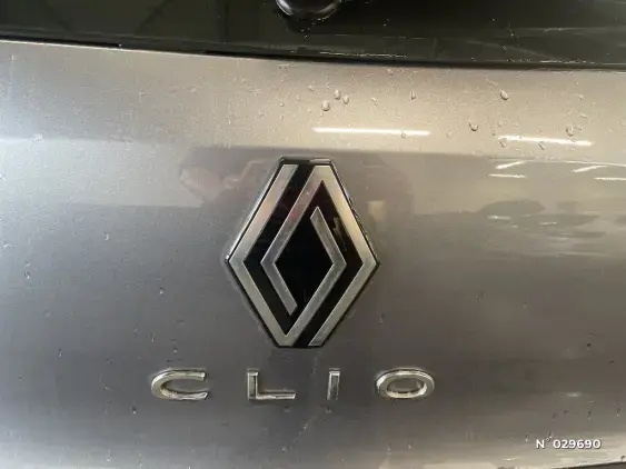 RENAULT CLIO V - voiture d'occasion - Photo 36