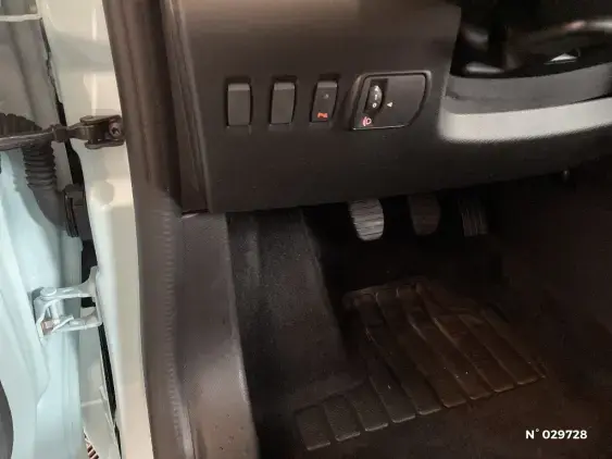 RENAULT TWINGO III - voiture d'occasion - Photo 15