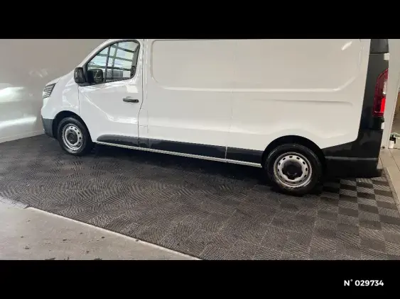 RENAULT TRAFIC FG III - voiture d'occasion - Photo 2