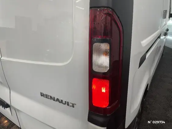 RENAULT TRAFIC FG III - voiture d'occasion - Photo 38