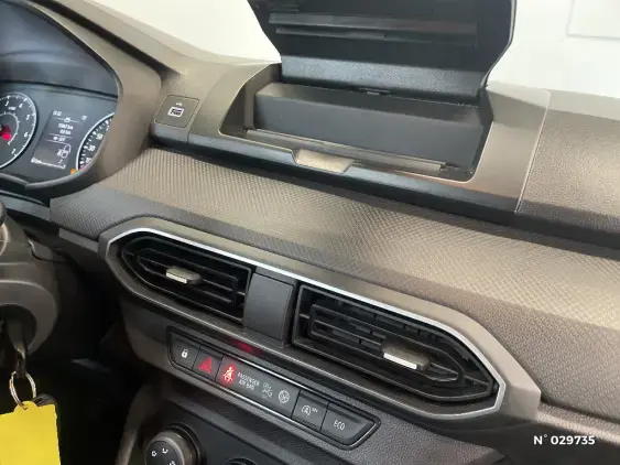 DACIA SANDERO III - voiture d'occasion - Photo 32