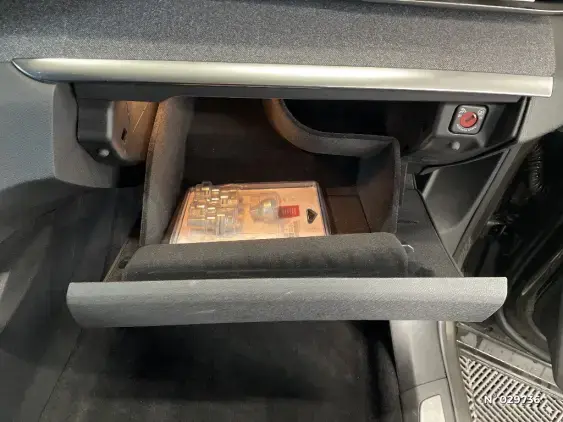 PEUGEOT 3008 II - voiture d'occasion - Photo 40