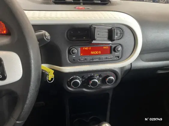 RENAULT TWINGO III - voiture d'occasion - Photo 13