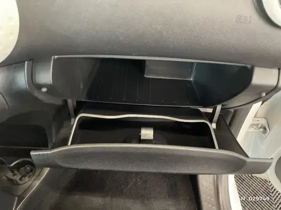 RENAULT TWINGO III - voiture d'occasion - Photo 35