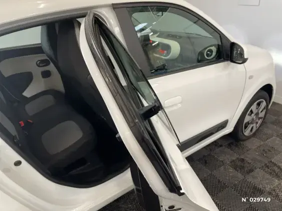 RENAULT TWINGO III - voiture d'occasion - Photo 37