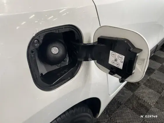 RENAULT TWINGO III - voiture d'occasion - Photo 39