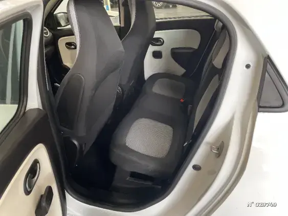 RENAULT TWINGO III - voiture d'occasion - Photo 42