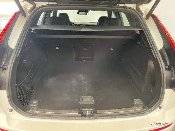 VOLVO XC60 II - voiture d'occasion - Photo 7