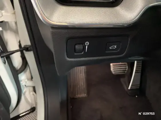 VOLVO XC60 II - voiture d'occasion - Photo 15