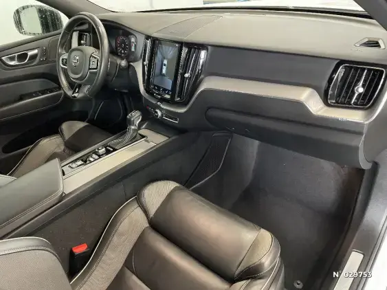 VOLVO XC60 II - voiture d'occasion - Photo 10