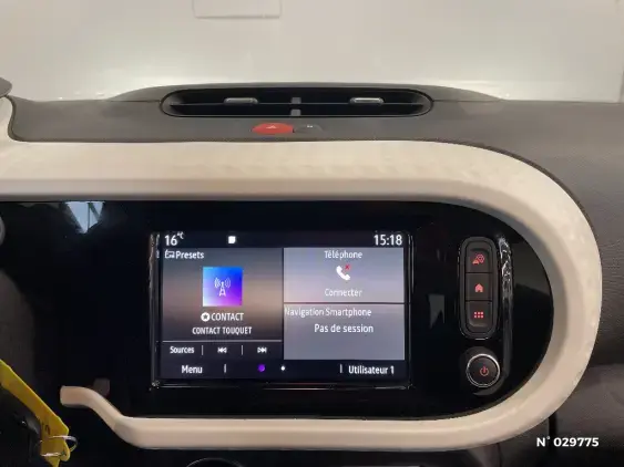 RENAULT TWINGO III - voiture d'occasion - Photo 33