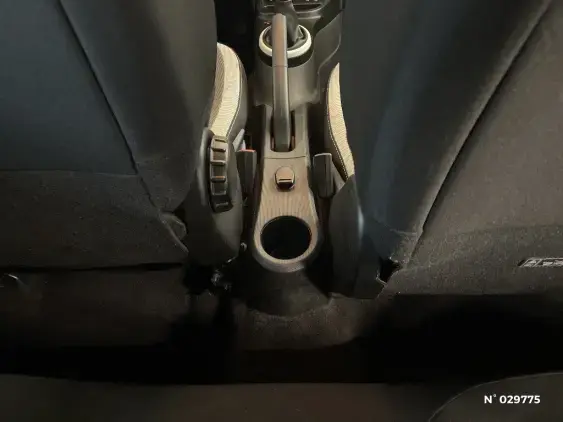 RENAULT TWINGO III - voiture d'occasion - Photo 38