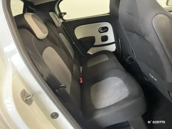 RENAULT TWINGO III - voiture d'occasion - Photo 11