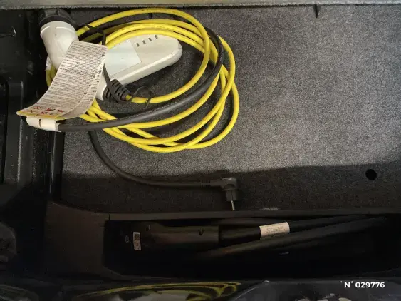 VOLKSWAGEN E-UP! II - voiture d'occasion - Photo 40