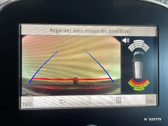 RENAULT SCENIC IV - voiture d'occasion - Photo 14