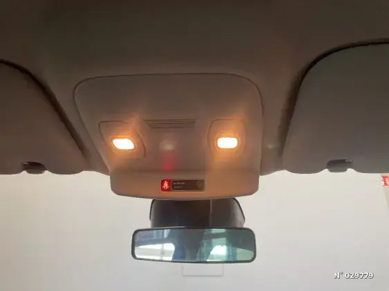 RENAULT SCENIC IV - voiture d'occasion - Photo 31