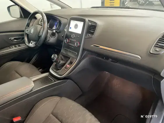 RENAULT SCENIC IV - voiture d'occasion - Photo 10