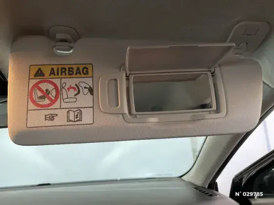 RENAULT CLIO V - voiture d'occasion - Photo 31