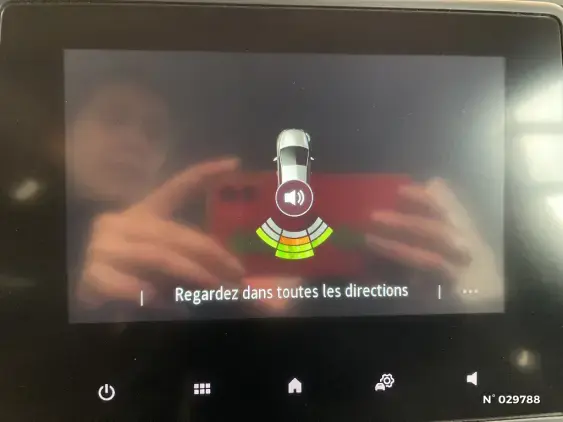 RENAULT ZOE - voiture d'occasion - Photo 14