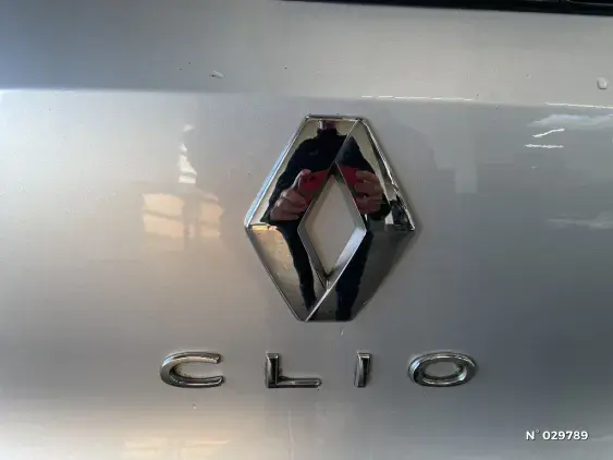 RENAULT CLIO V - voiture d'occasion - Photo 39