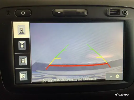 DACIA DUSTER II - voiture d'occasion - Photo 14