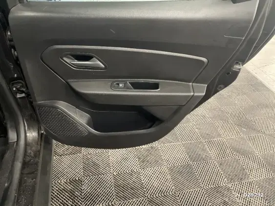 DACIA DUSTER II - voiture d'occasion - Photo 39