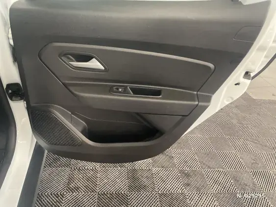 DACIA DUSTER II - voiture d'occasion - Photo 37