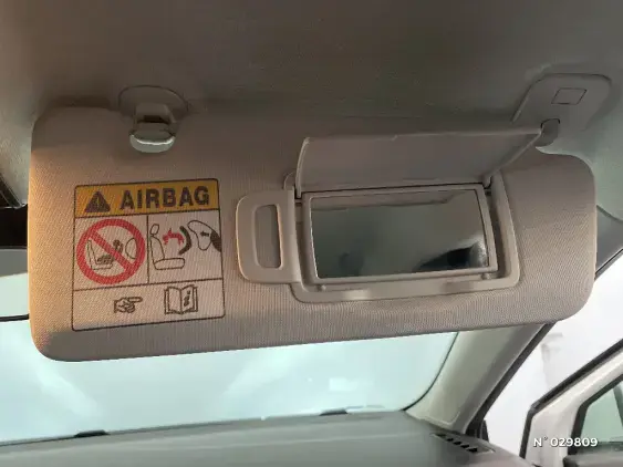 RENAULT CLIO REVERSIBLE V - voiture d'occasion - Photo 31