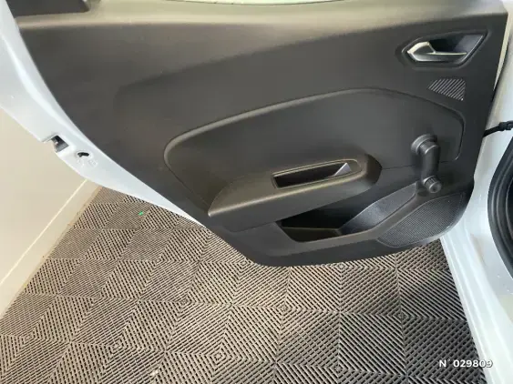 RENAULT CLIO REVERSIBLE V - voiture d'occasion - Photo 45