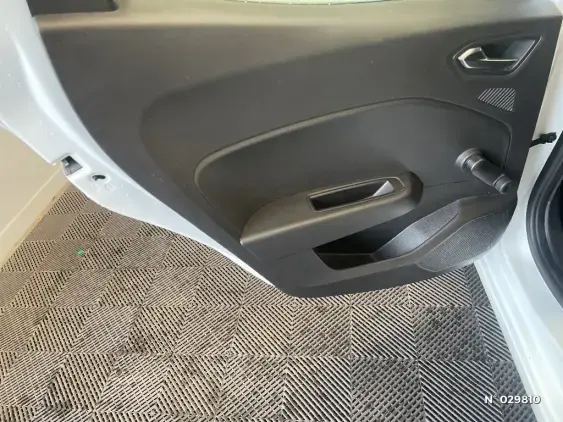 RENAULT CLIO REVERSIBLE V - voiture d'occasion - Photo 45