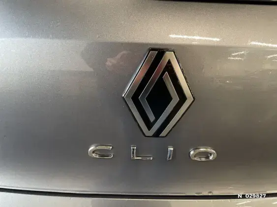 RENAULT CLIO V - voiture d'occasion - Photo 40