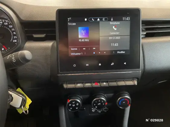 RENAULT CLIO V - voiture d'occasion - Photo 13