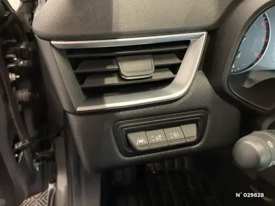 RENAULT CLIO V - voiture d'occasion - Photo 15