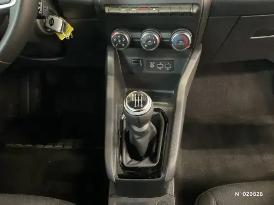 RENAULT CLIO V - voiture d'occasion - Photo 32