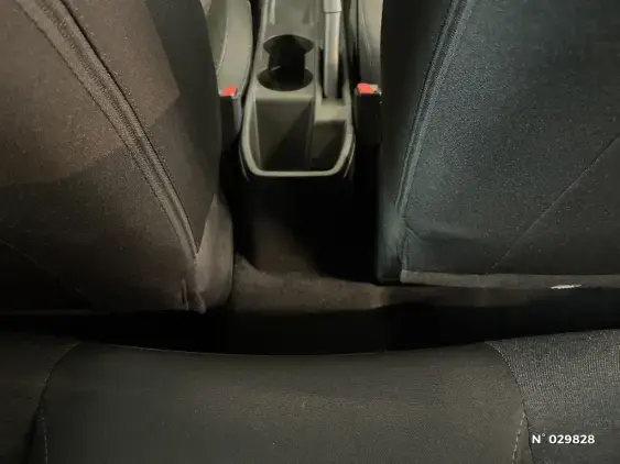 RENAULT CLIO V - voiture d'occasion - Photo 35