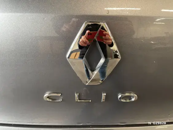 RENAULT CLIO V - voiture d'occasion - Photo 39