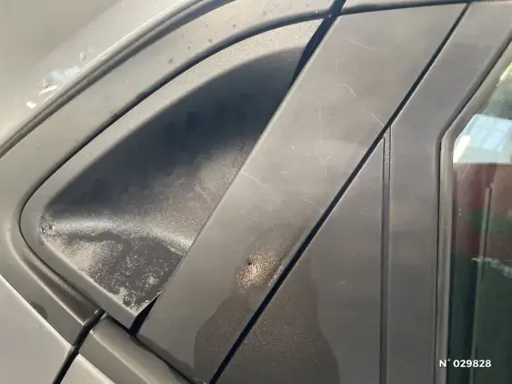 RENAULT CLIO V - voiture d'occasion - Photo 28