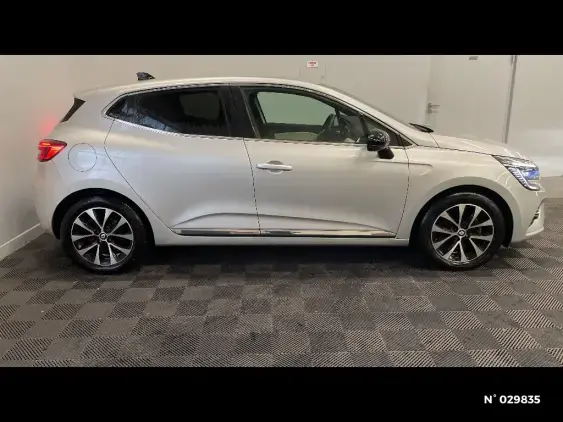 RENAULT CLIO V - voiture d'occasion - Photo 5