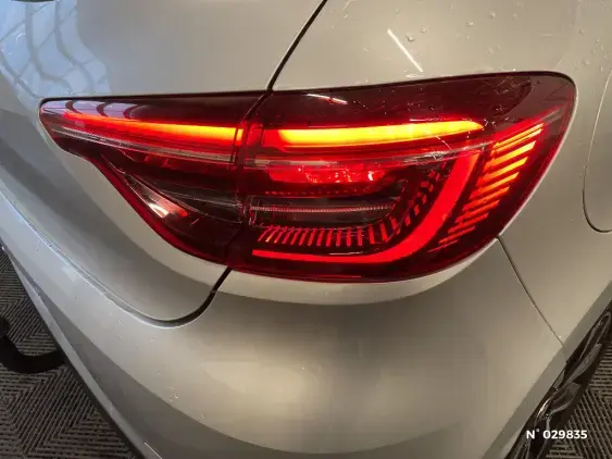 RENAULT CLIO V - voiture d'occasion - Photo 36