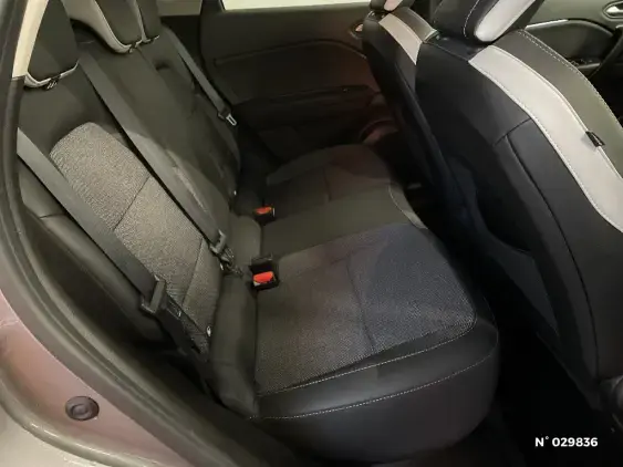 RENAULT CAPTUR II - voiture d'occasion - Photo 11