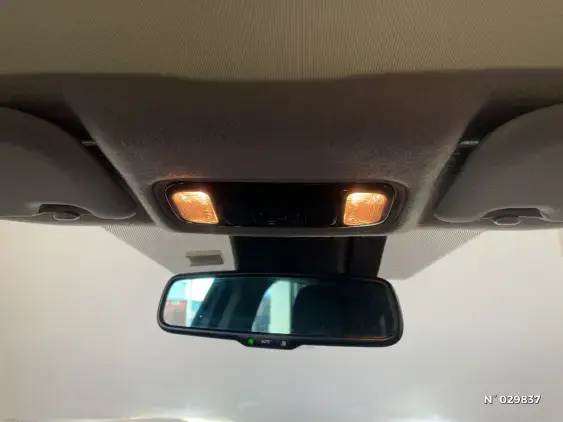 TOYOTA YARIS CROSS I - voiture d'occasion - Photo 31