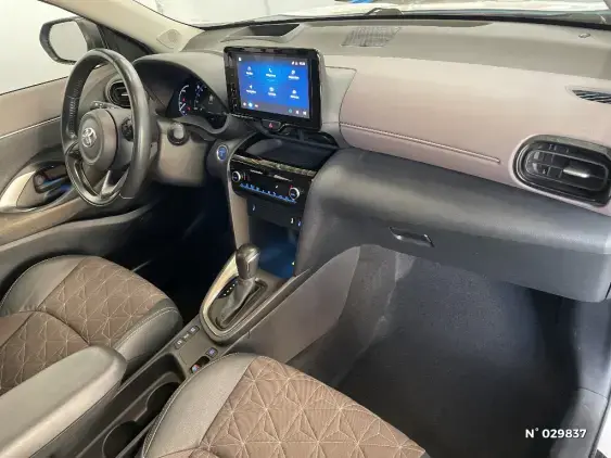 TOYOTA YARIS CROSS I - voiture d'occasion - Photo 10