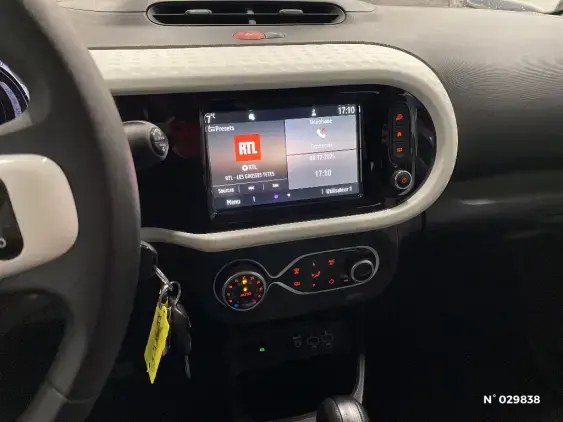 RENAULT TWINGO ELECTRIQUE III - voiture d'occasion - Photo 13