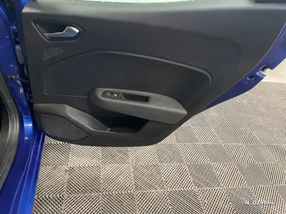 RENAULT CLIO V - voiture d'occasion - Photo 39