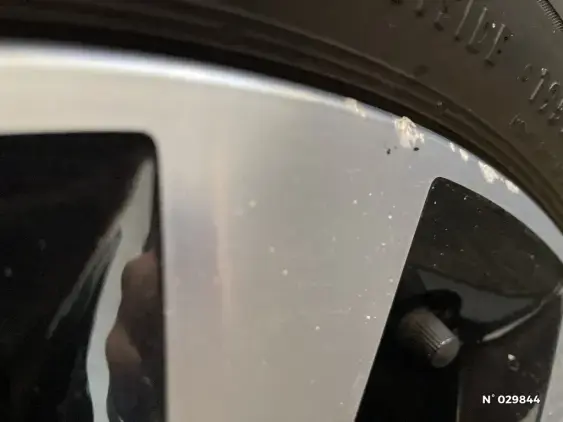 RENAULT CLIO V - voiture d'occasion - Photo 27