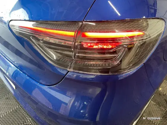 RENAULT CLIO V - voiture d'occasion - Photo 39