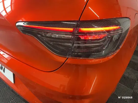 RENAULT CLIO V - voiture d'occasion - Photo 39